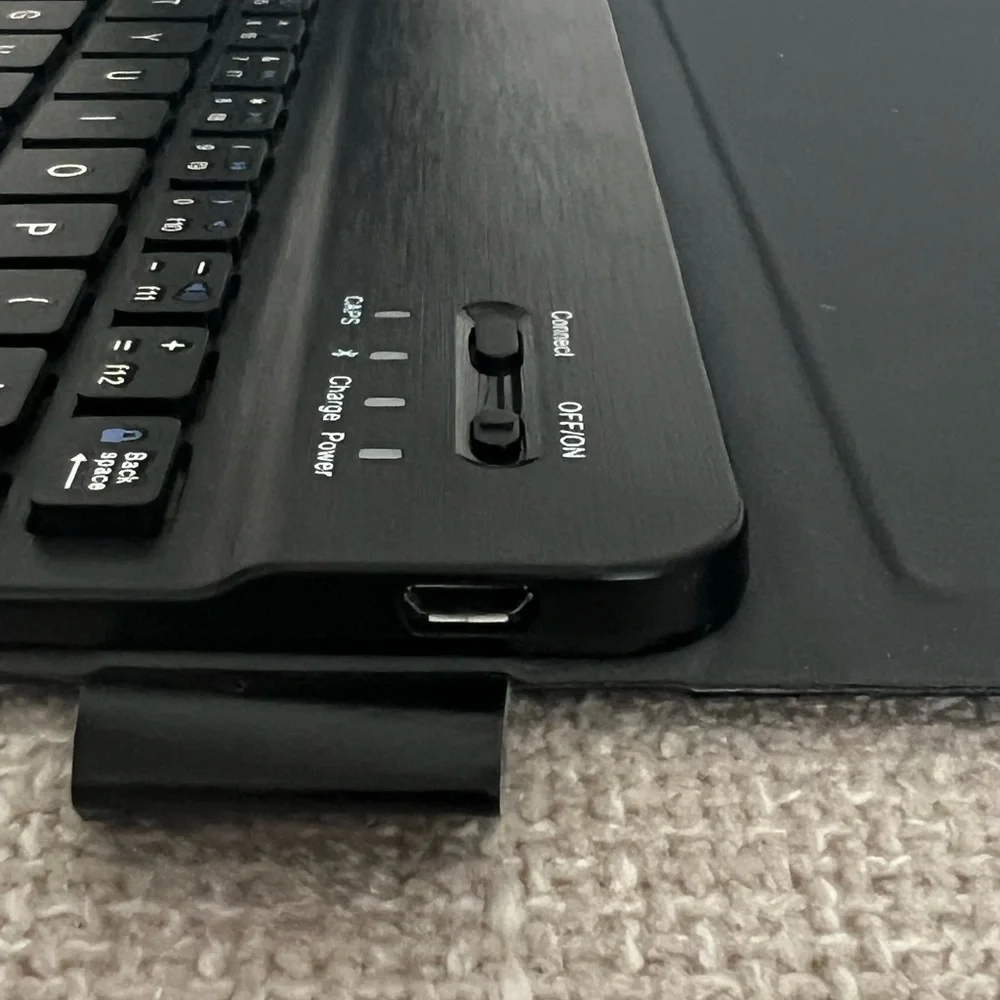 Black Wireless Keyboard and Case for Tablets